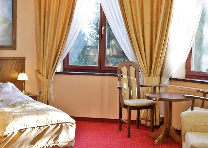 Bialka & לינה וארוחת בוקר 3*