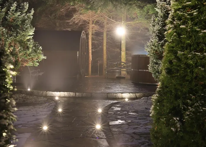 לינה וארוחת בוקר Bialka & 3*