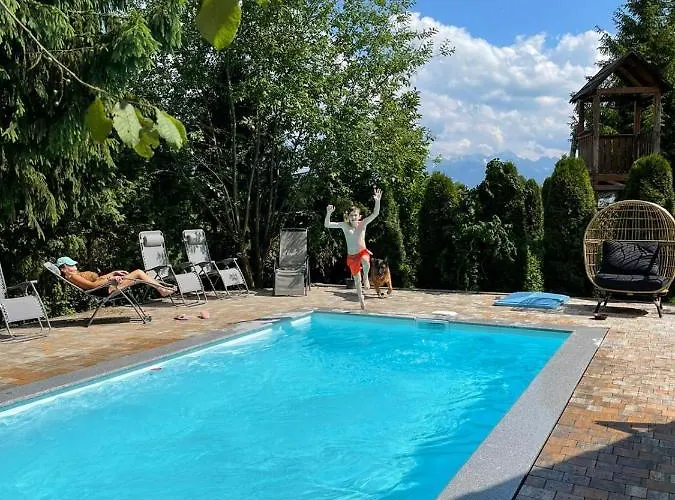 Bialka & לינה וארוחת בוקר 3*