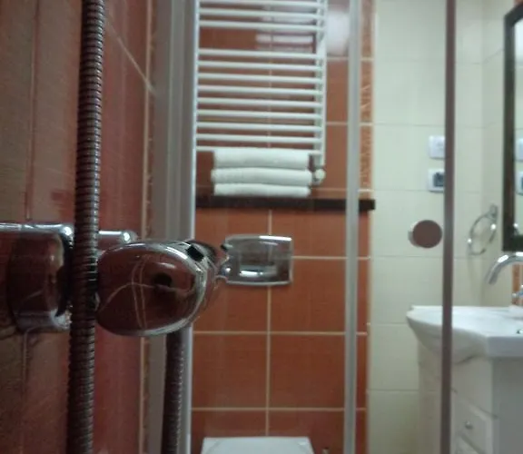 לינה וארוחת בוקר Bialka & 3*